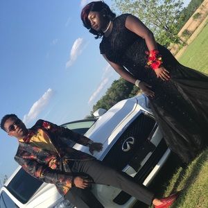 2017 Sherri hill prom dress.